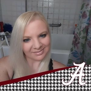 Meet your Posher, Jenifer